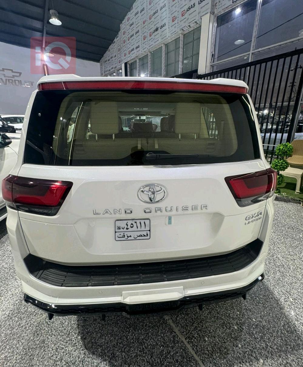 Toyota Land Cruiser